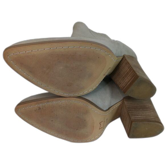 Marc Fisher Alva Suede Beige Pull On Bootie Ankle Height Pointed Toe Size 8.5 - Picture 6 of 10